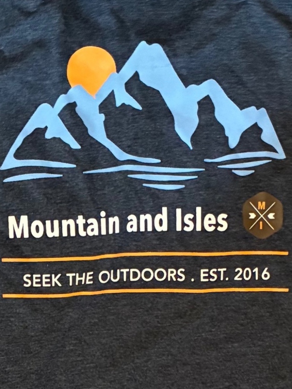NWT Mountain of Isle Tee Shirt